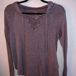 Long sleep, striped, hooded tee